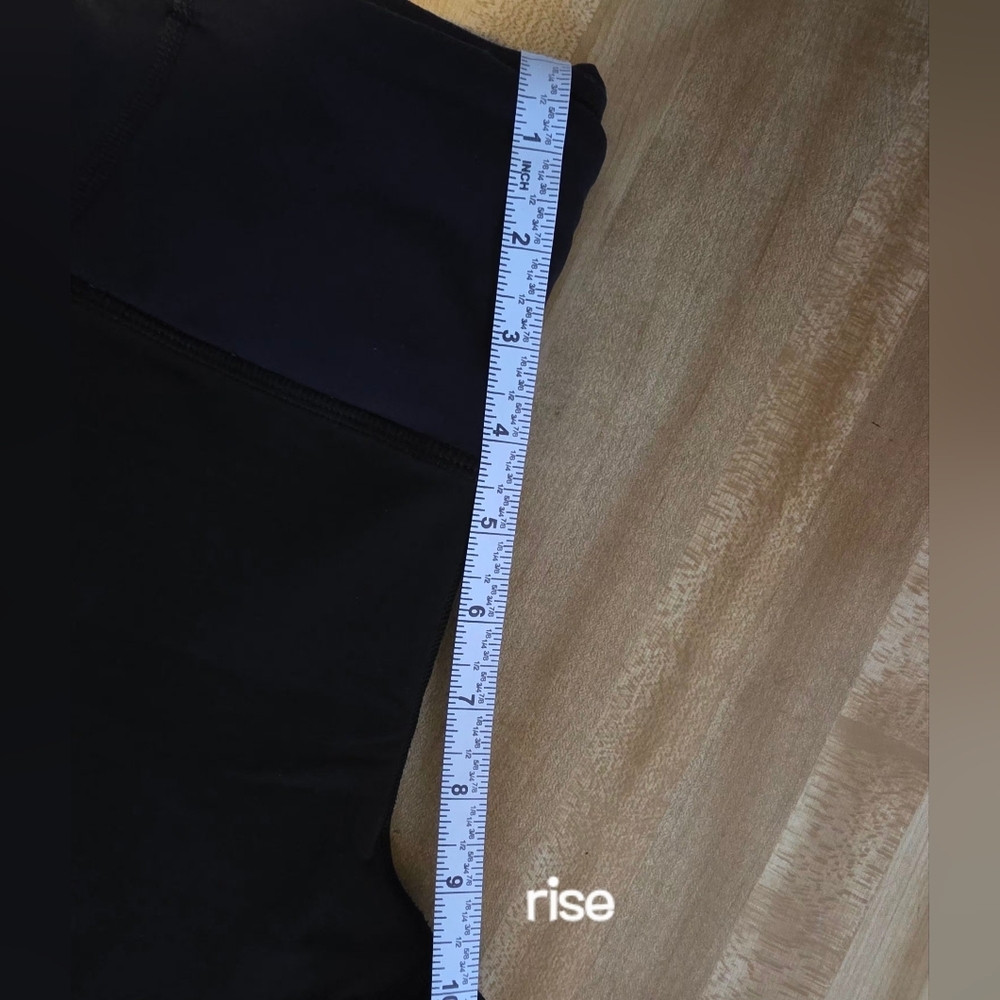Lululemon Athletica Black Cropped Pants (YLEG10) - Picture 3 of 9